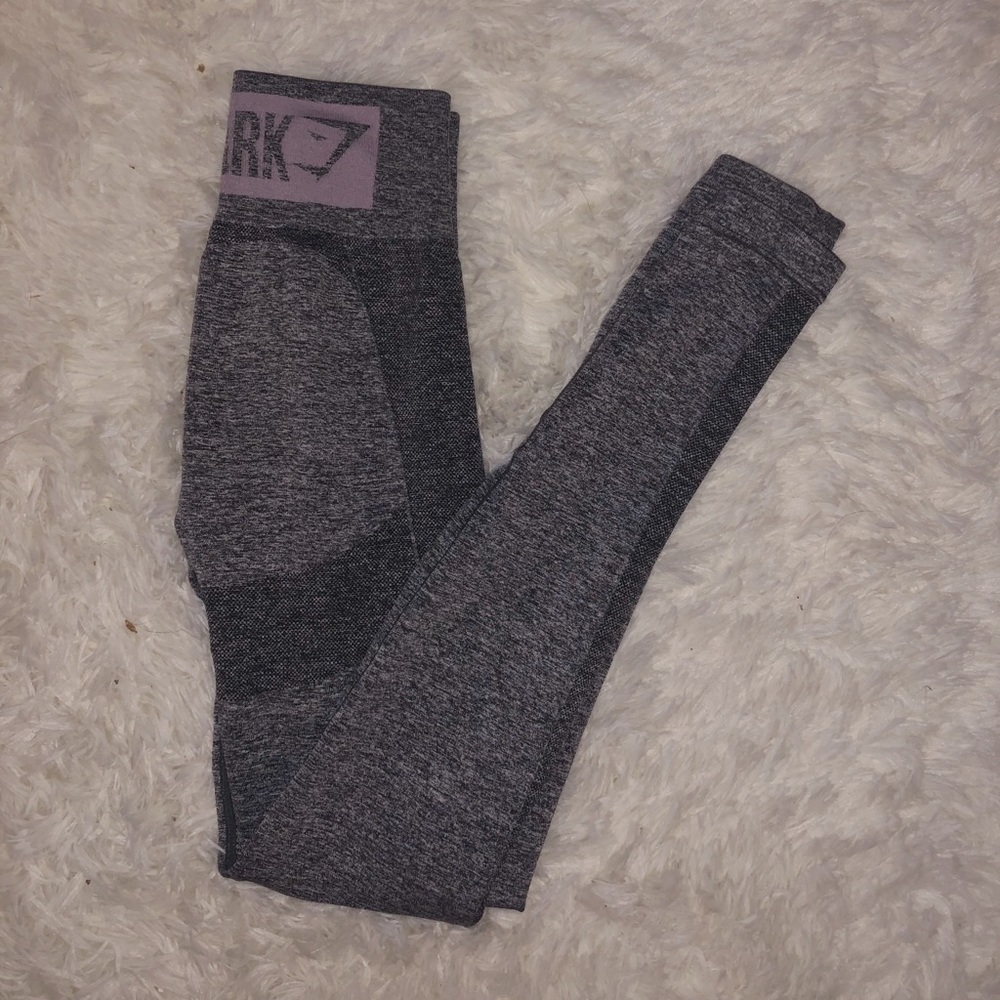 GRAY SEAMLESS GYMSHARK LEGGINGS